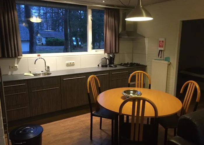 Vosseven 32 Geelgors Stramproy